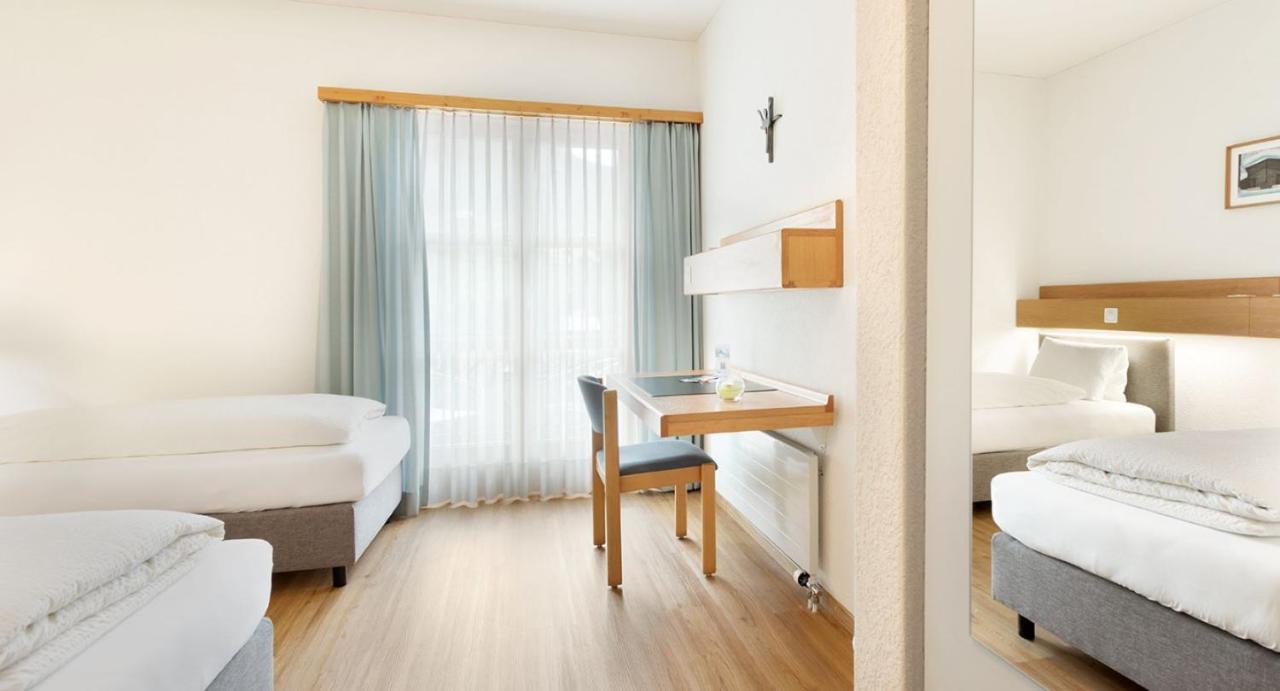 Hotel & Bildungshaus St. Jodern Висп Екстериор снимка