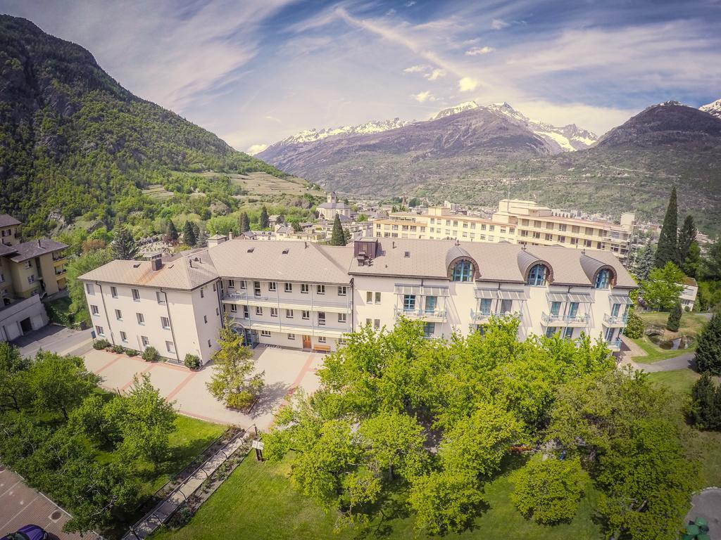 Hotel & Bildungshaus St. Jodern Висп Екстериор снимка